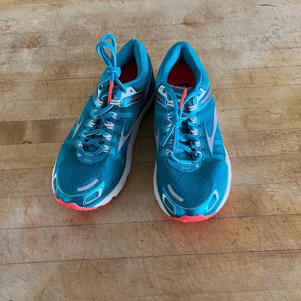 Brand New Brooks Transcend 2